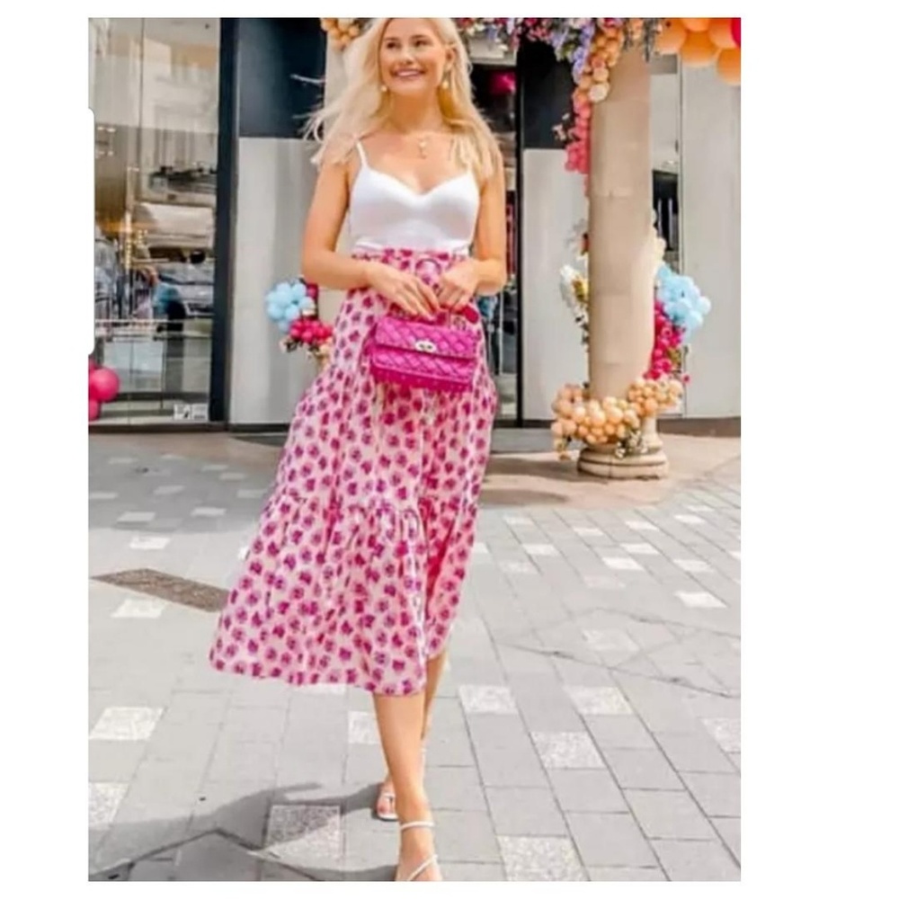 Zara skirt with belt (2929)